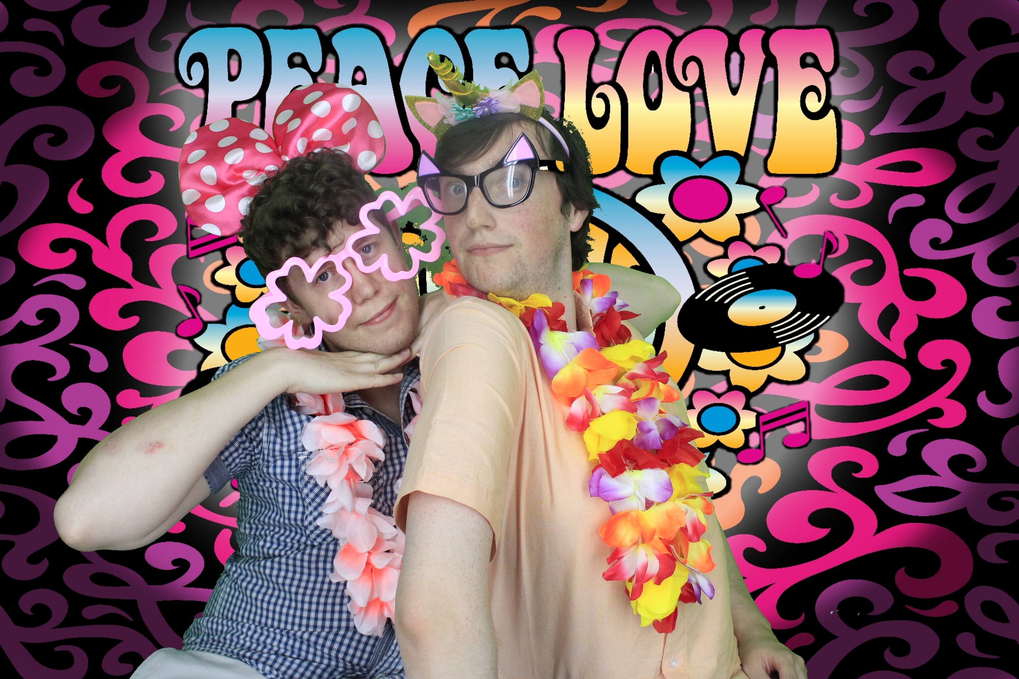 Lin's 60th Birthday | View more photos from the event at gallery.myphotoboothexperience.co.uk/u/MyPhotoBoothExperienceLtd/Lins-60th-Birthday